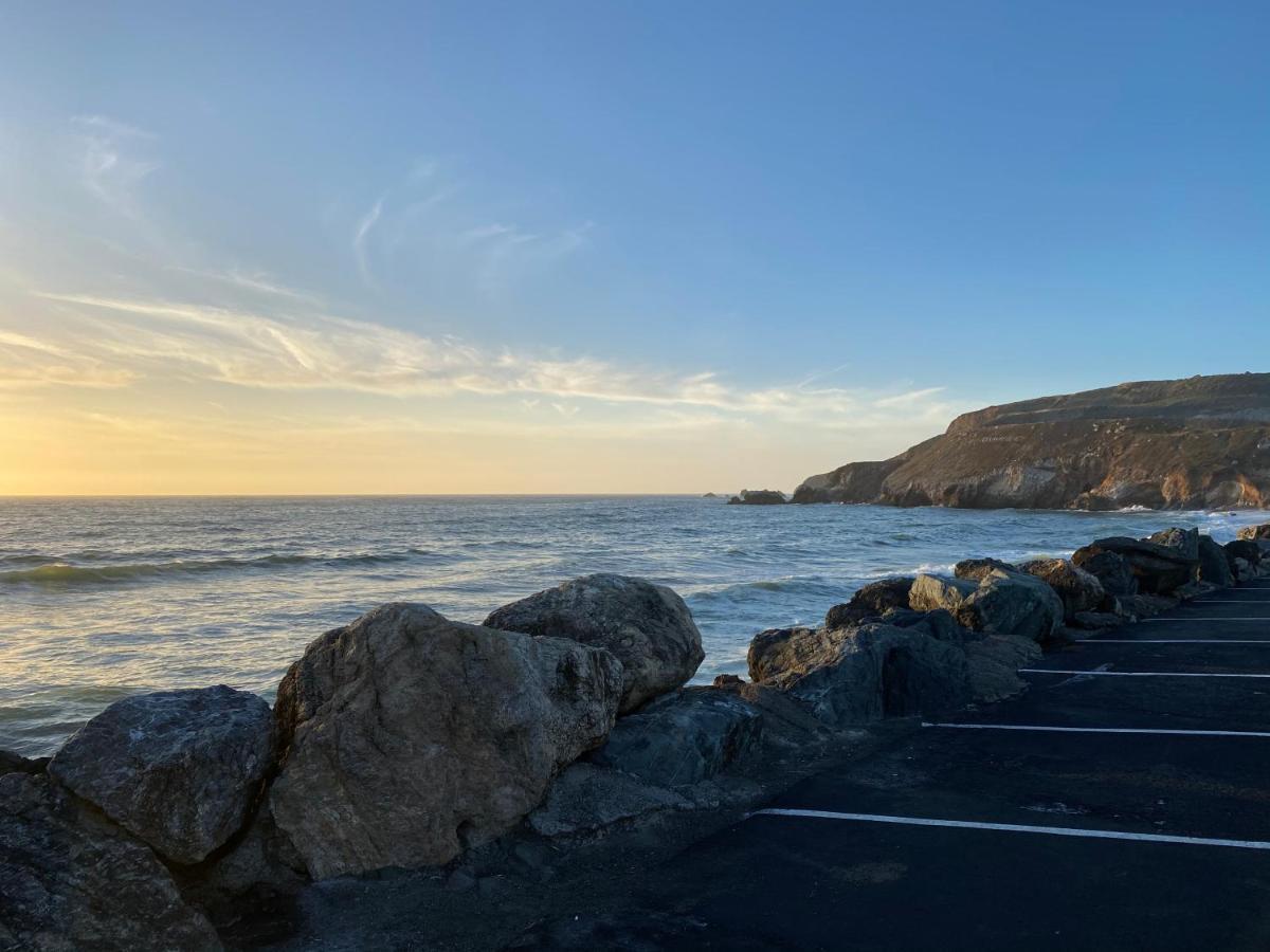 Sea Breeze Motel Pacifica Exterior foto